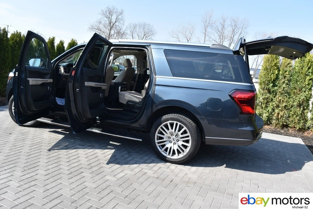 2023 Ford Expedition 4th Gen - Image 19 of 21