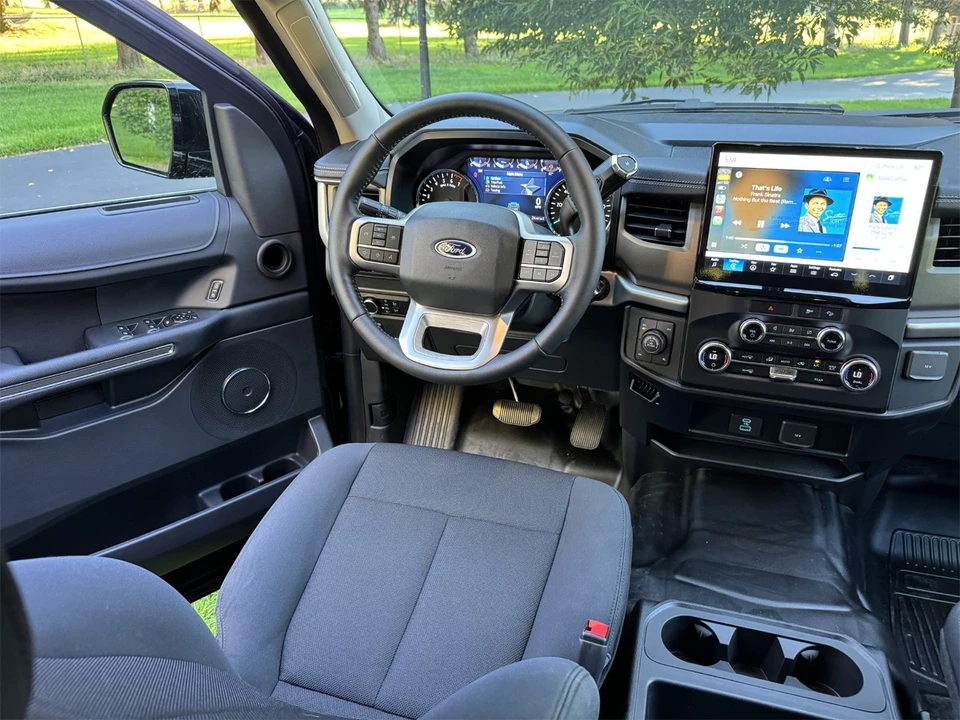 2023 Ford Expedition 4th Gen - Image 4 of 16