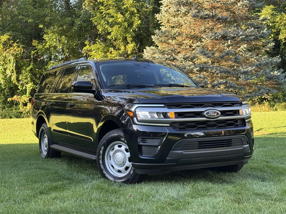 2023 Ford Expedition 4th Gen - Image 2 of 16