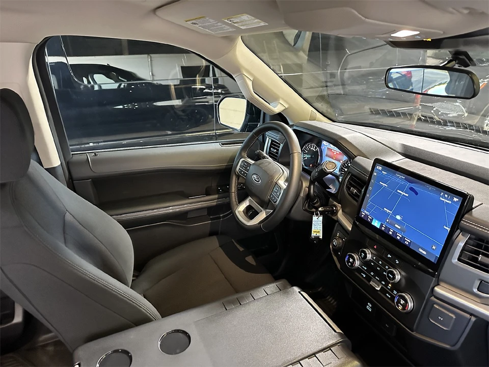2023 Ford Expedition 4th Gen - Image 17 of 20
