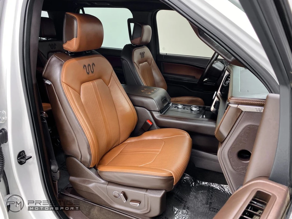2023 Ford Expedition 4th Gen - Image 16 of 21