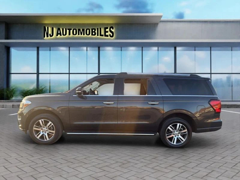 2023 Ford Expedition 4th Gen - Image 4 of 12