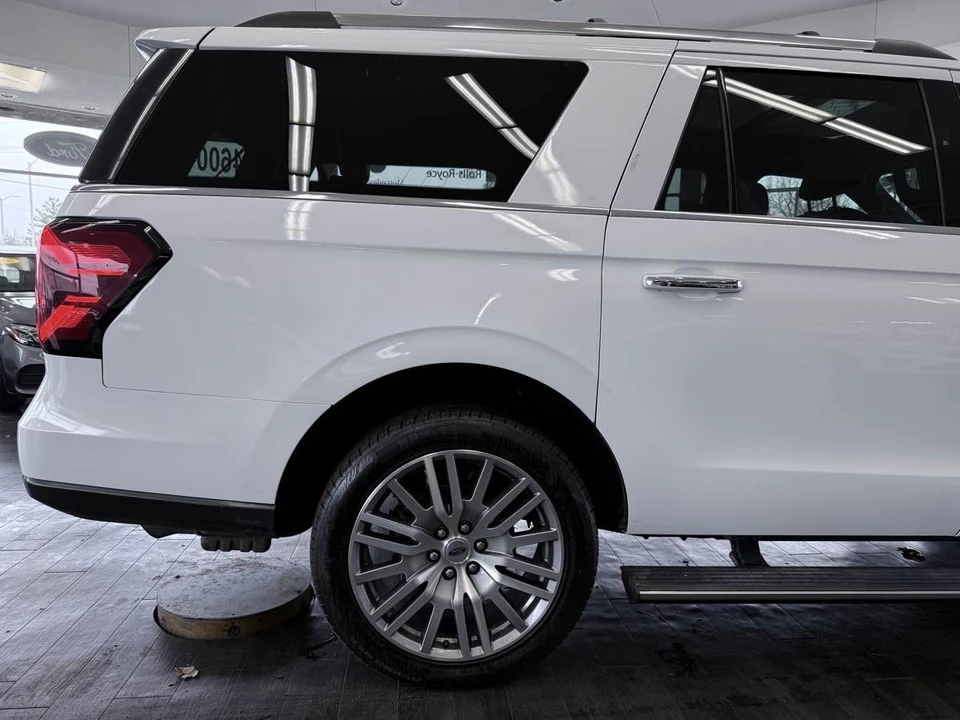 2023 Ford Expedition 4th Gen - Image 10 of 21