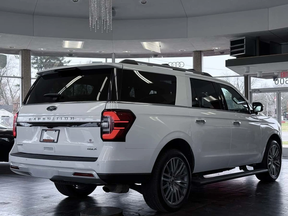 2023 Ford Expedition 4th Gen - Image 11 of 21