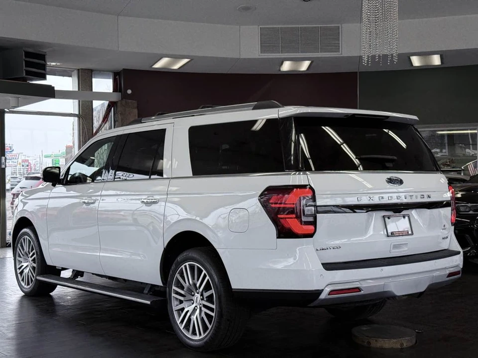2023 Ford Expedition 4th Gen - Image 12 of 21