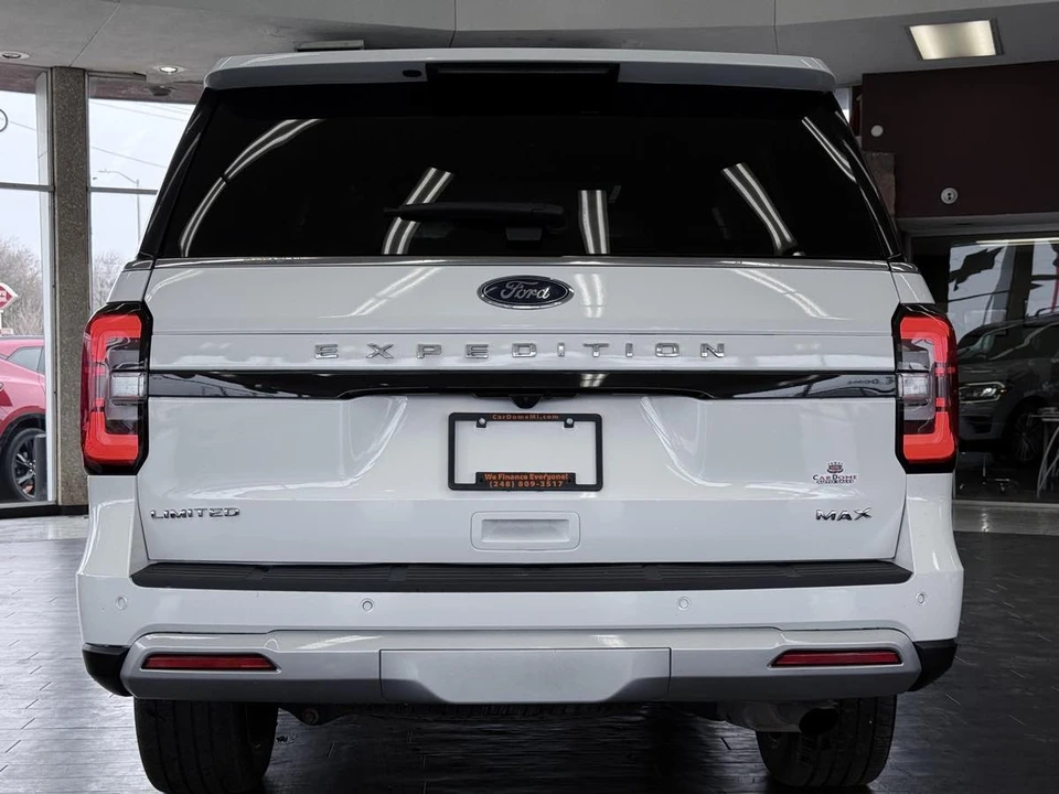 2023 Ford Expedition 4th Gen - Image 15 of 21