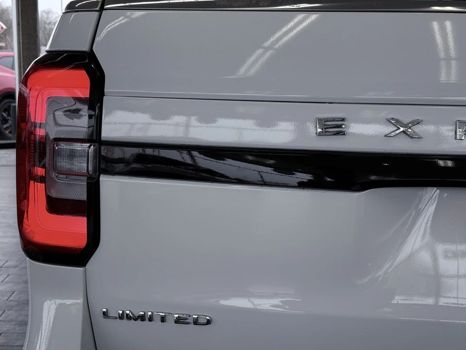 2023 Ford Expedition 4th Gen - Image 17 of 21