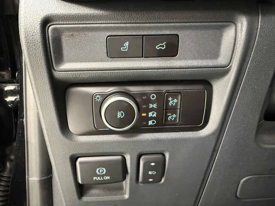 2023 Ford Expedition 4th Gen - Image 14 of 21