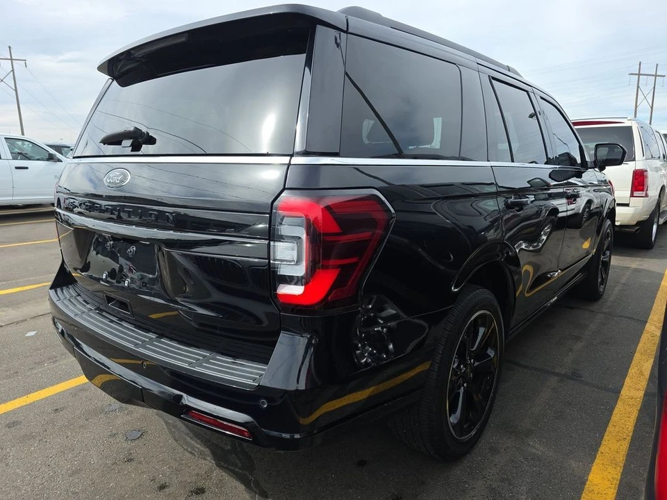 2023 Ford Expedition 4th Gen - Image 2 of 10