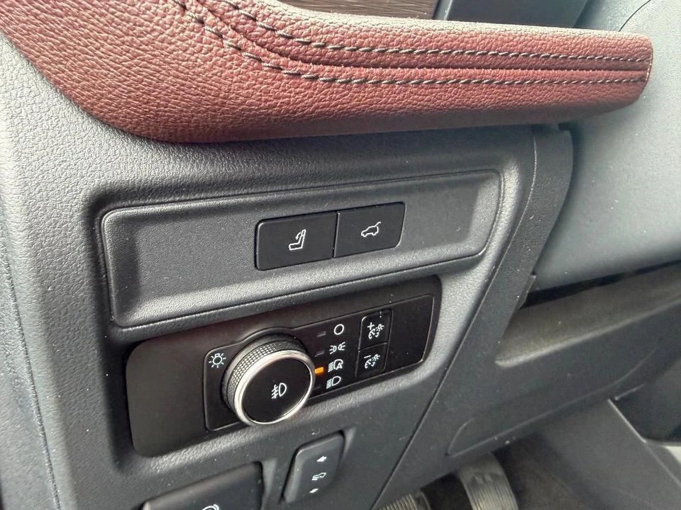 2023 Ford Expedition 5th Gen - Image 19 of 21