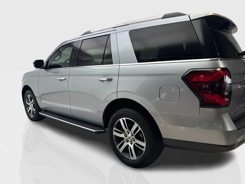 2023 Ford Expedition 4th Gen - Image 14 of 31