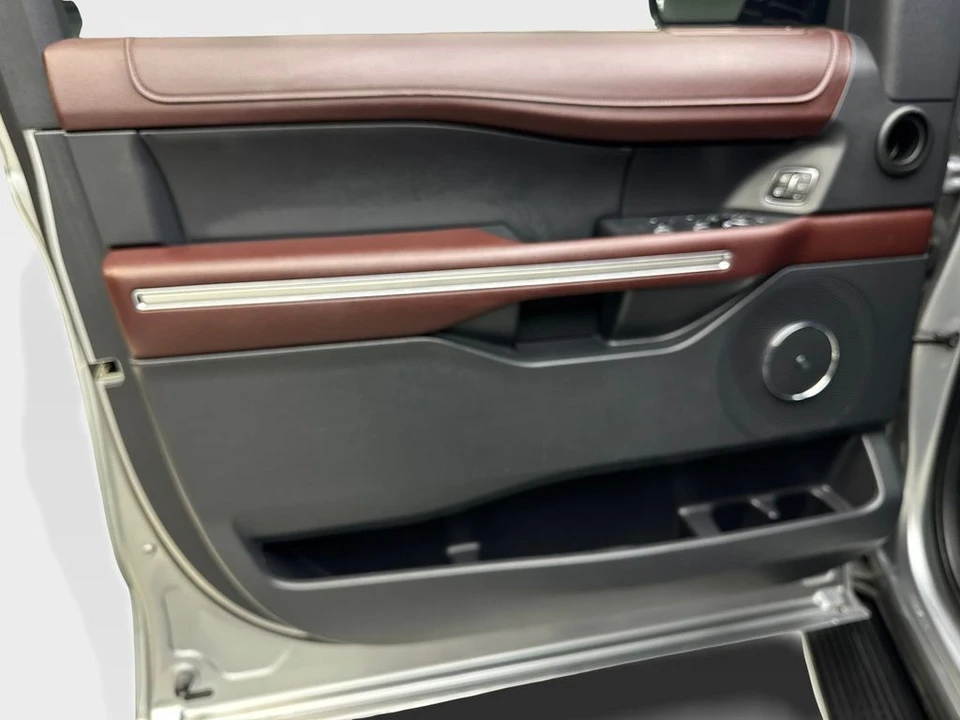 2023 Ford Expedition 4th Gen - Image 31 of 31