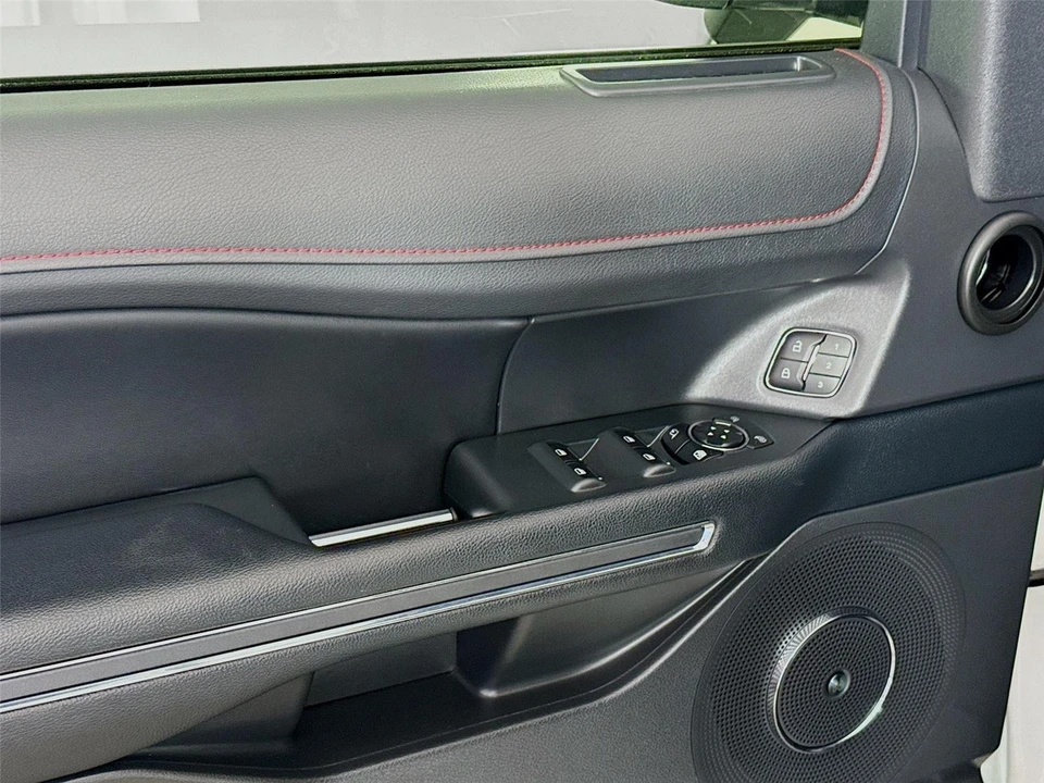 2023 Ford Expedition 4th Gen - Image 17 of 21