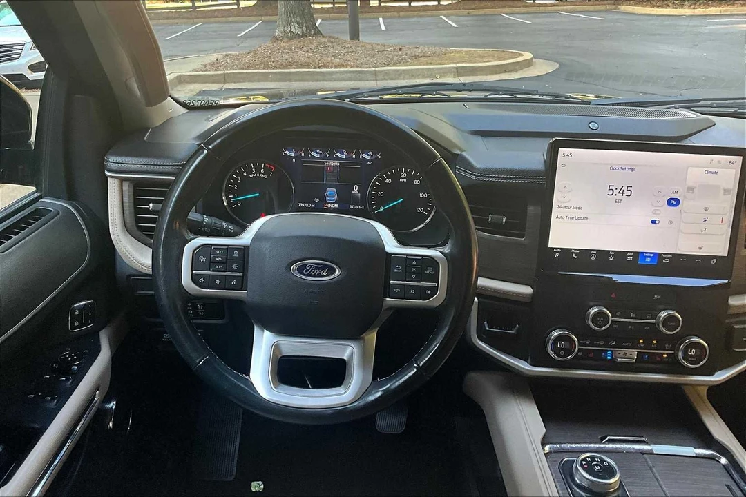 2023 Ford Expedition 4th Gen - Image 9 of 12