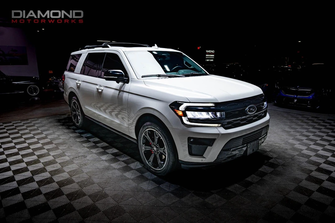2023 Ford Expedition 4th Gen - Image 3 of 12