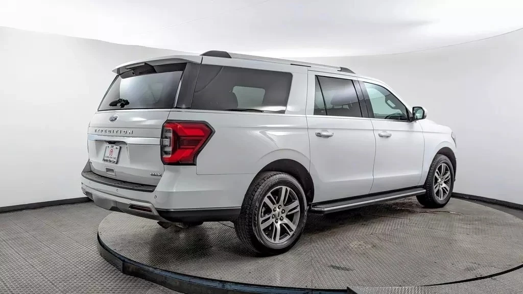 2023 Ford Expedition 4th Gen - Image 5 of 20