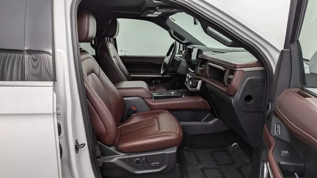 2023 Ford Expedition 4th Gen - Image 17 of 20