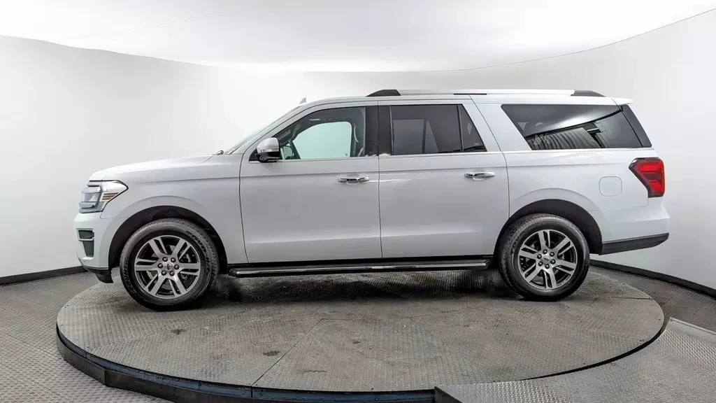 2023 Ford Expedition 4th Gen - Image 2 of 20