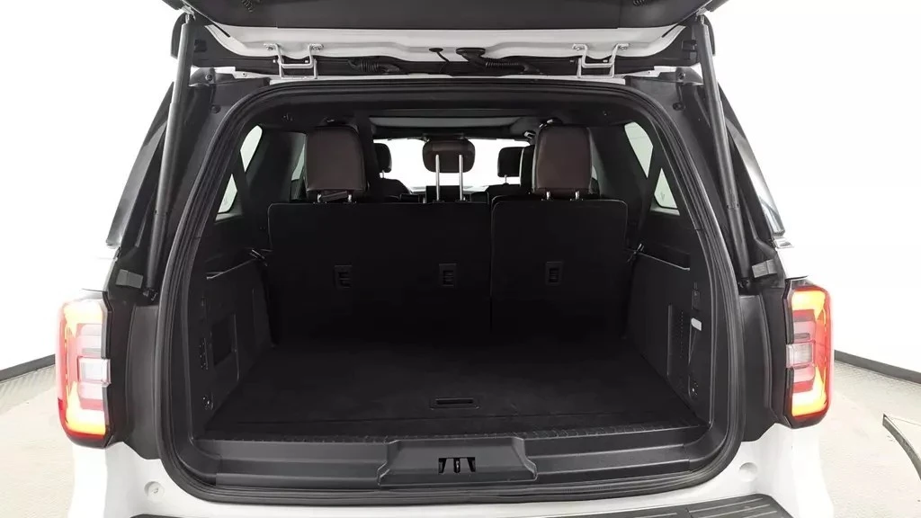 2023 Ford Expedition 4th Gen - Image 15 of 20
