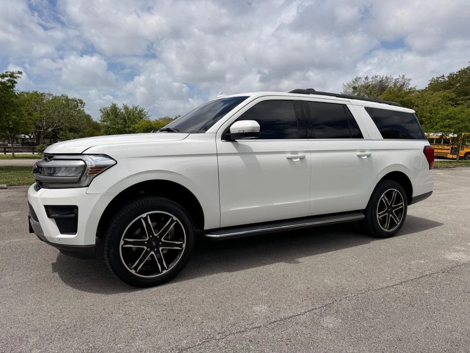 2023 Ford Expedition 4th Gen - Image 14 of 21