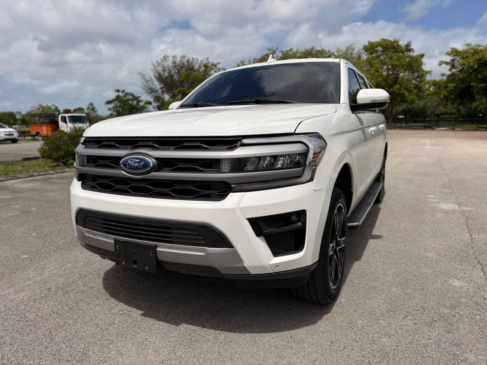 2023 Ford Expedition 4th Gen - Image 16 of 21