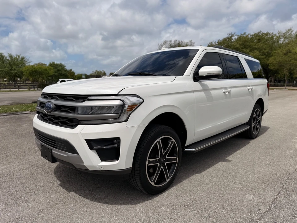 2023 Ford Expedition 4th Gen - Image 15 of 21