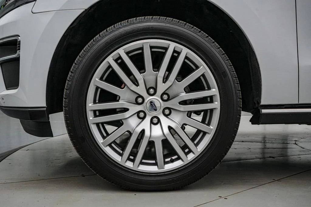 2023 Ford Expedition 4th Gen - Image 11 of 21