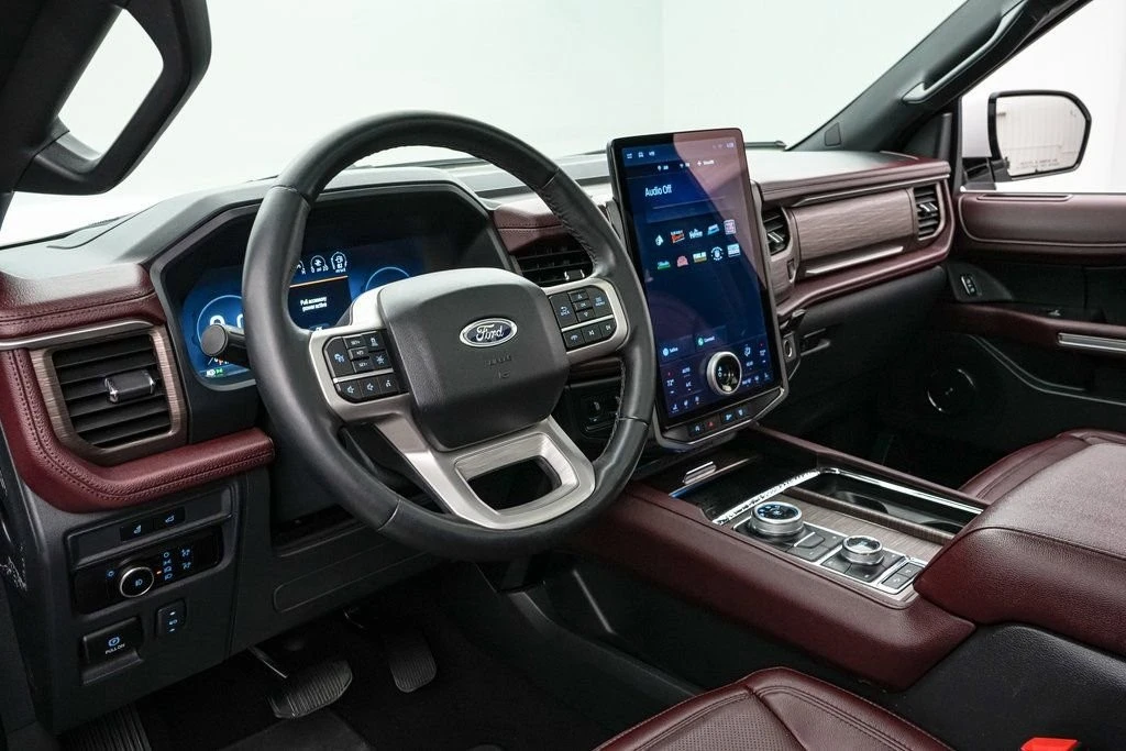 2023 Ford Expedition 4th Gen - Image 14 of 21