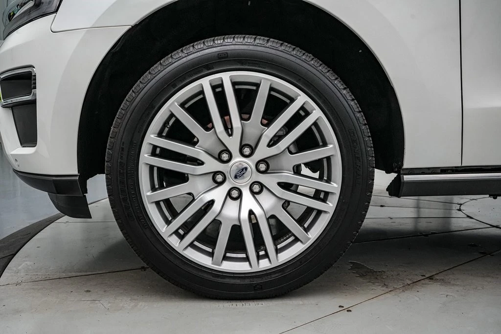 2023 Ford Expedition 5th Gen - Image 11 of 21