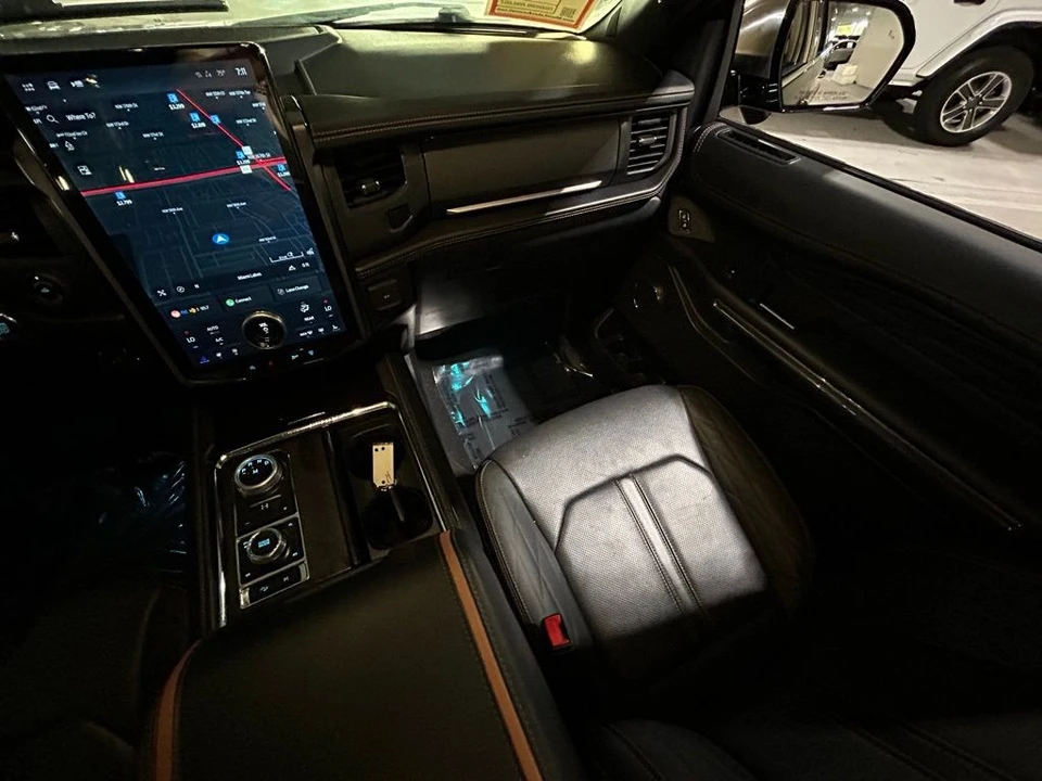 2023 Ford Expedition 5th Gen - Image 11 of 12