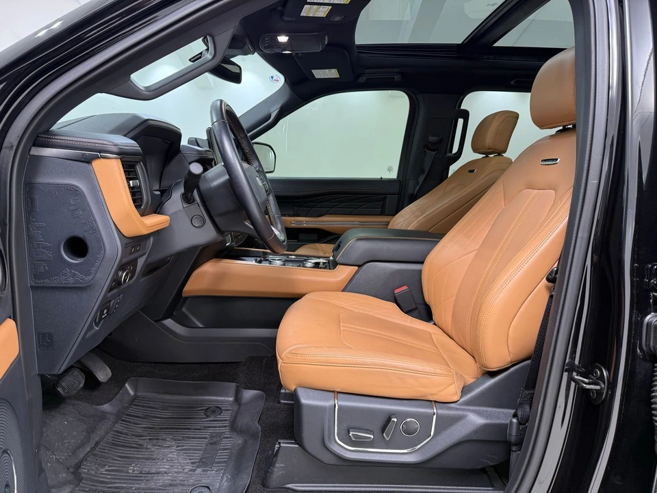 2023 Ford Expedition 4th Gen - Image 16 of 21