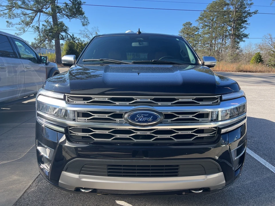 2023 Ford Expedition 4th Gen - Image 2 of 10