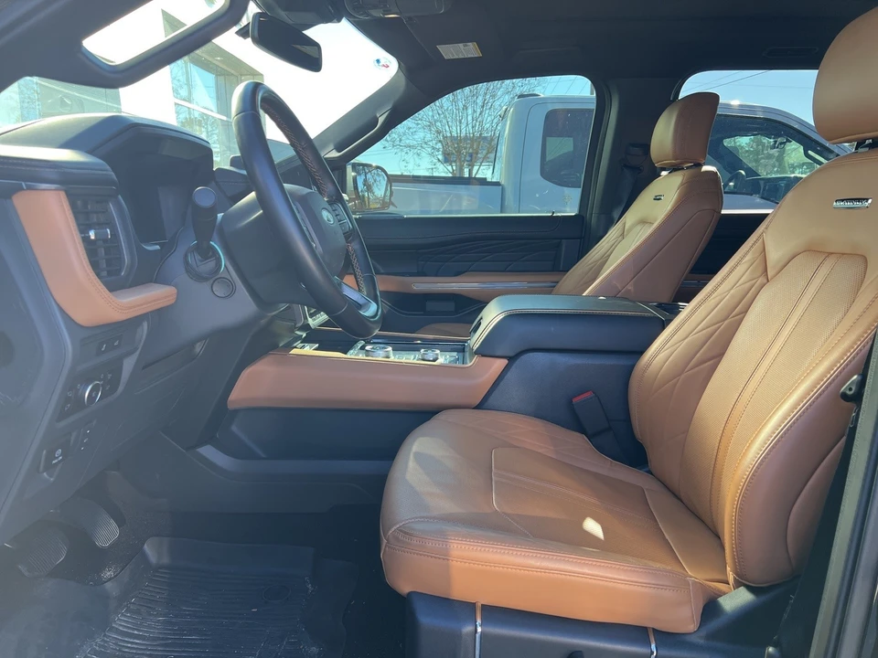 2023 Ford Expedition 4th Gen - Image 5 of 10