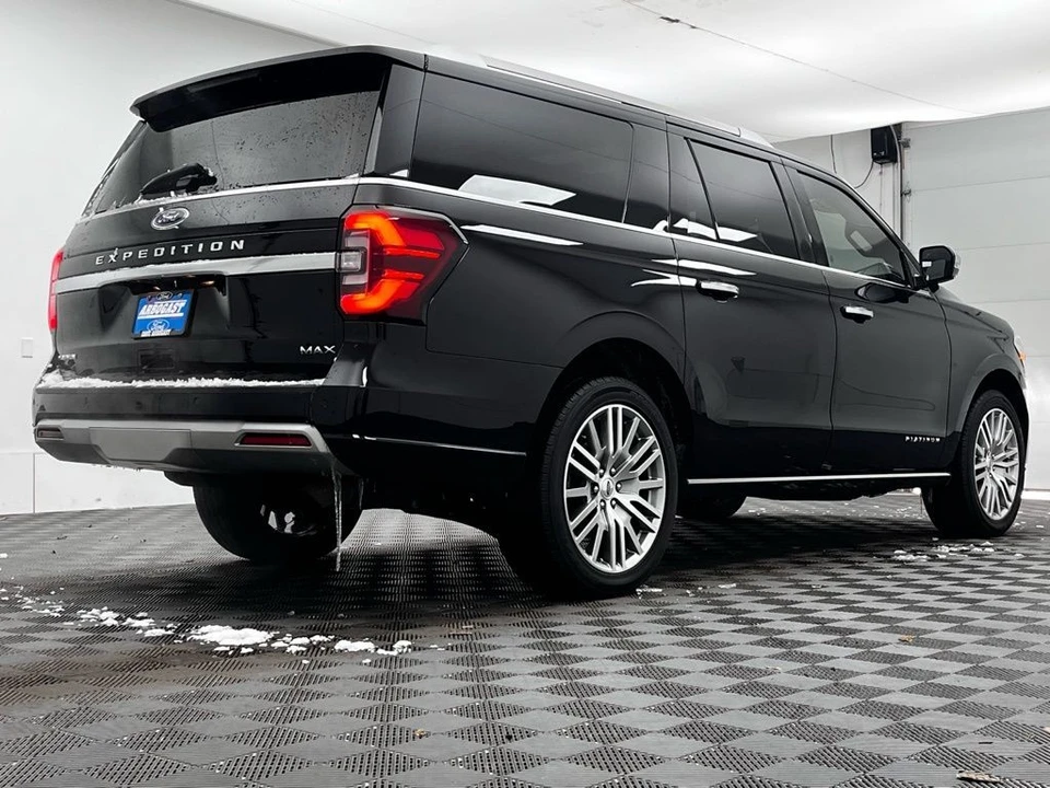 2023 Ford Expedition 5th Gen - Image 7 of 12