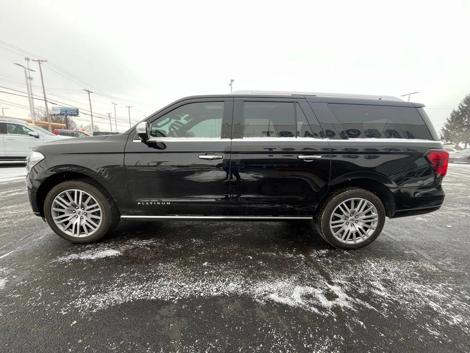 2023 Ford Expedition 5th Gen - Image 8 of 12