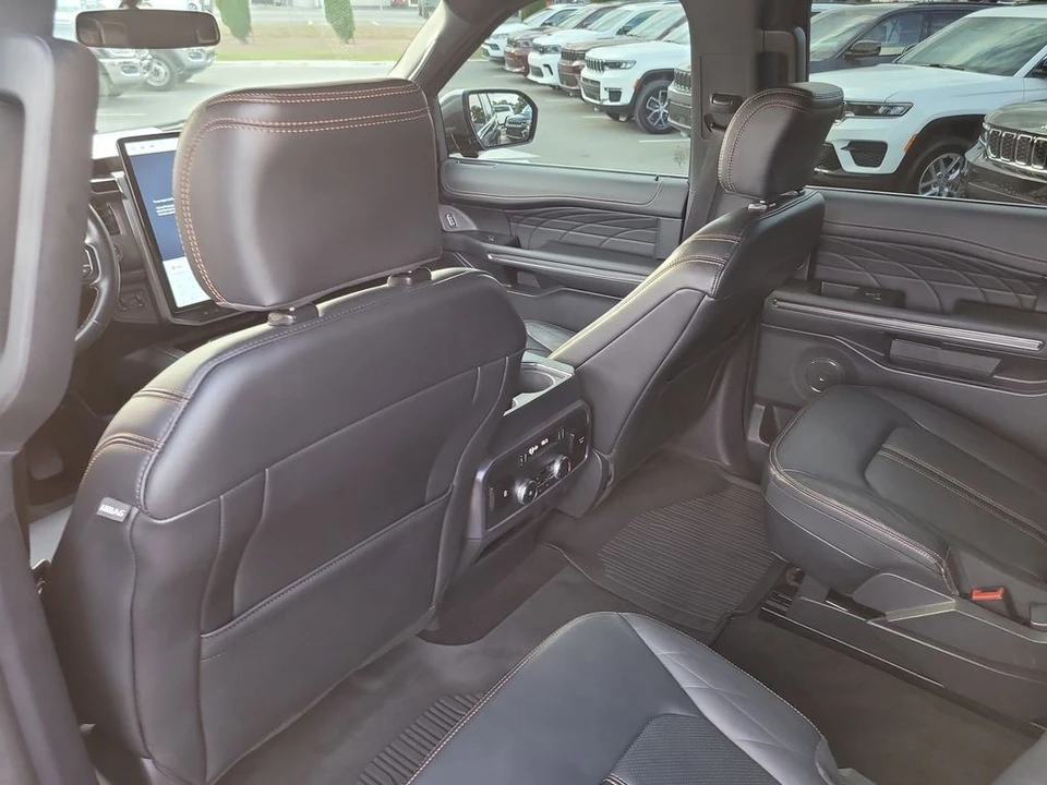 2023 Ford Expedition 5th Gen - Image 11 of 12