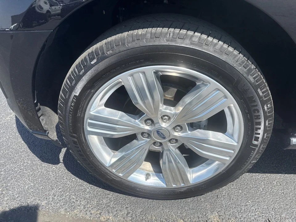 2023 Ford Expedition 4th Gen - Image 9 of 21