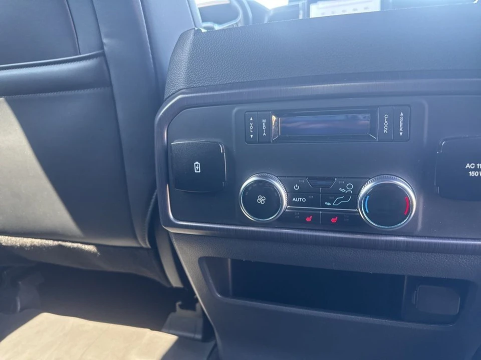 2023 Ford Expedition 4th Gen - Image 16 of 21