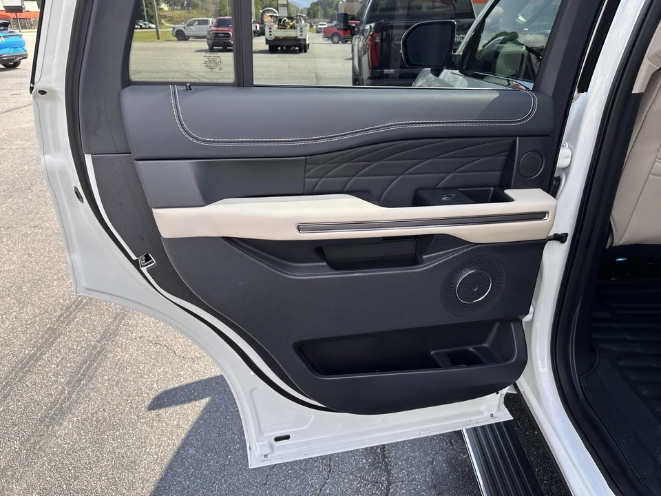 2023 Ford Expedition 4th Gen - Image 12 of 12