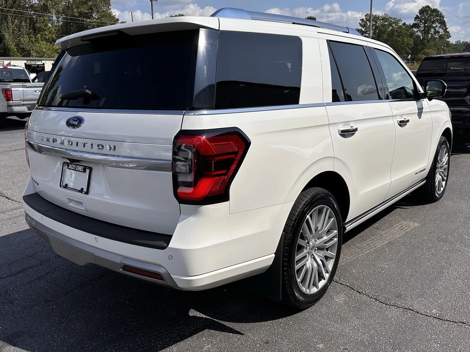 2023 Ford Expedition 4th Gen - Image 6 of 12