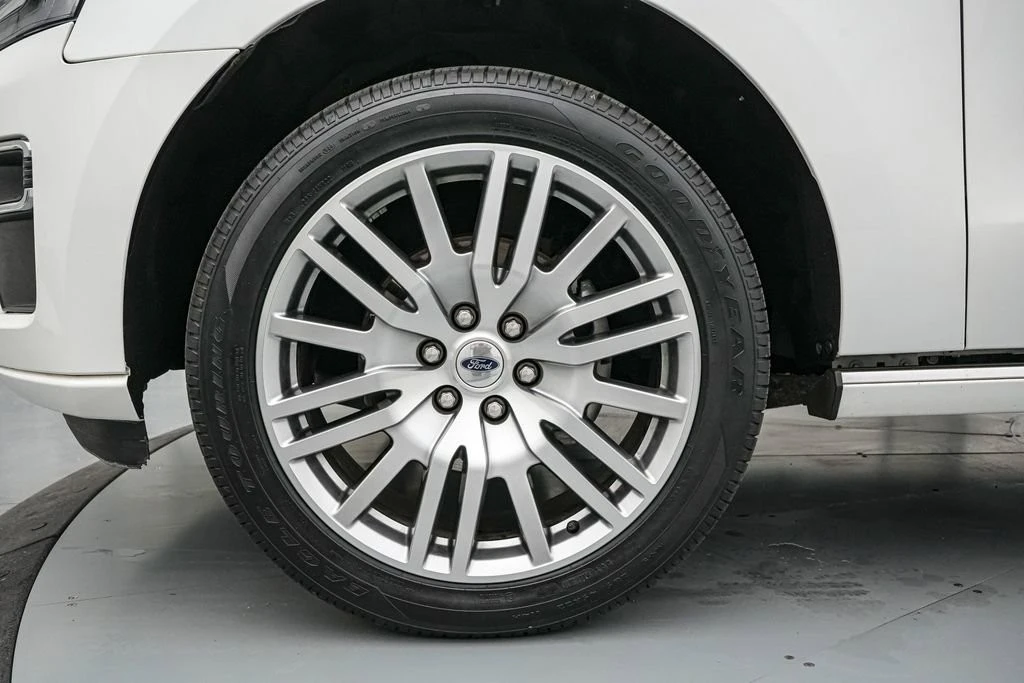 2023 Ford Expedition 4th Gen - Image 11 of 21