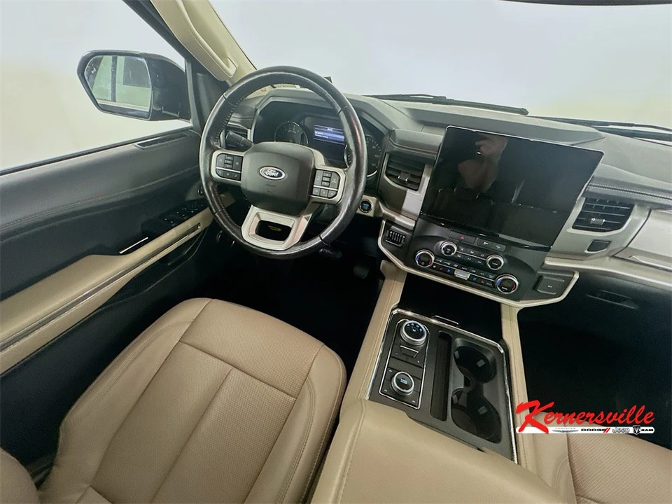2023 Ford Expedition 4th Gen - Image 9 of 12
