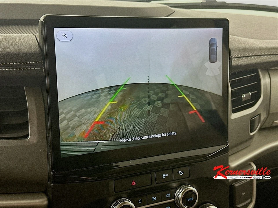 2023 Ford Expedition 4th Gen - Image 20 of 21