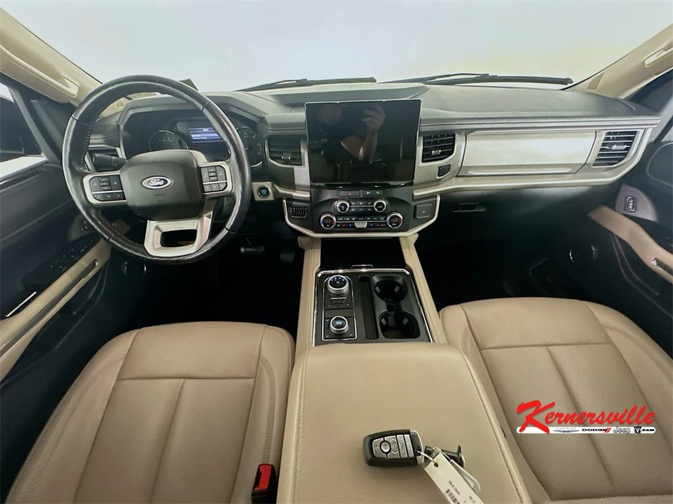 2023 Ford Expedition 4th Gen - Image 10 of 12