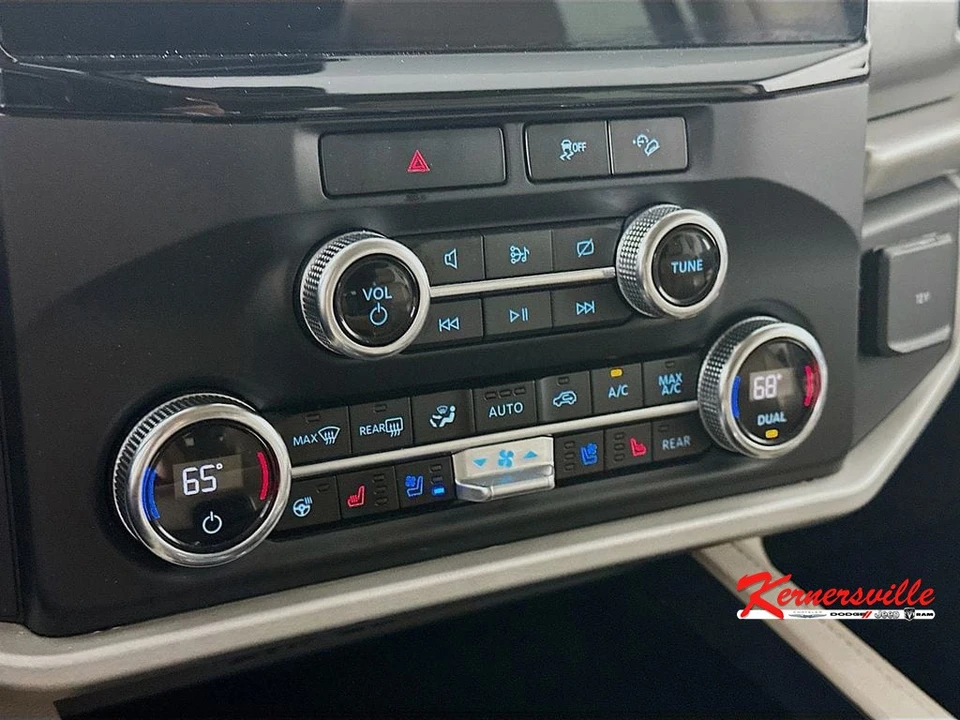 2023 Ford Expedition 4th Gen - Image 18 of 21