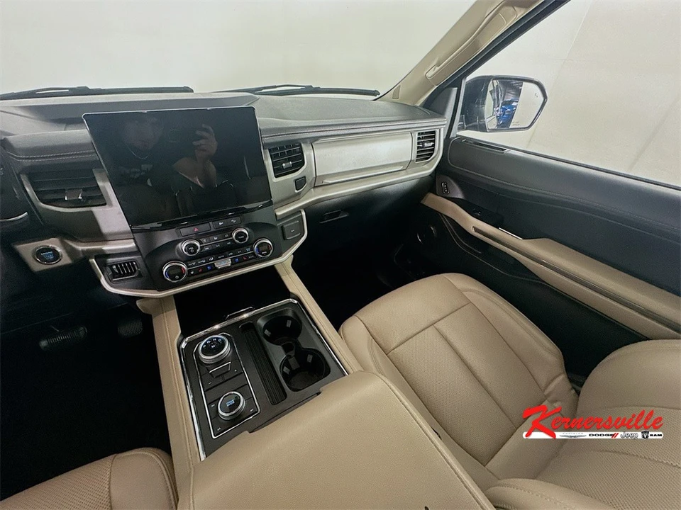 2023 Ford Expedition 4th Gen - Image 11 of 12