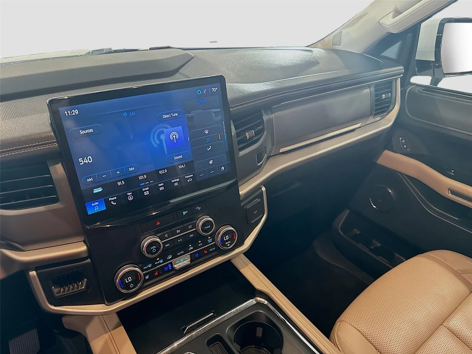 2023 Ford Expedition 4th Gen - Image 8 of 21