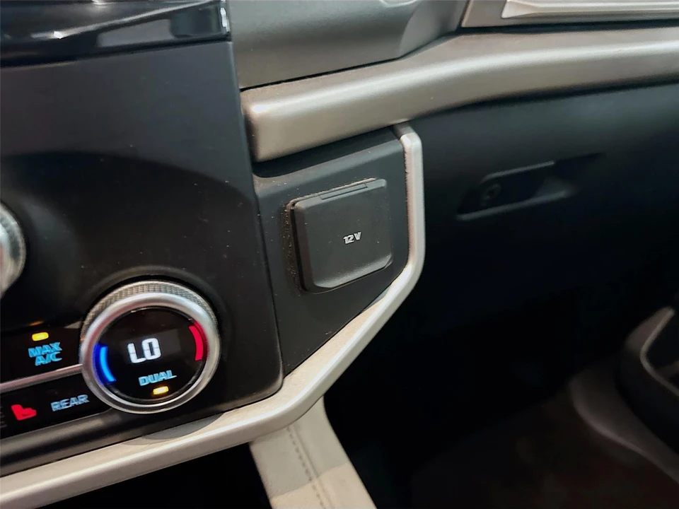 2023 Ford Expedition 4th Gen - Image 16 of 21