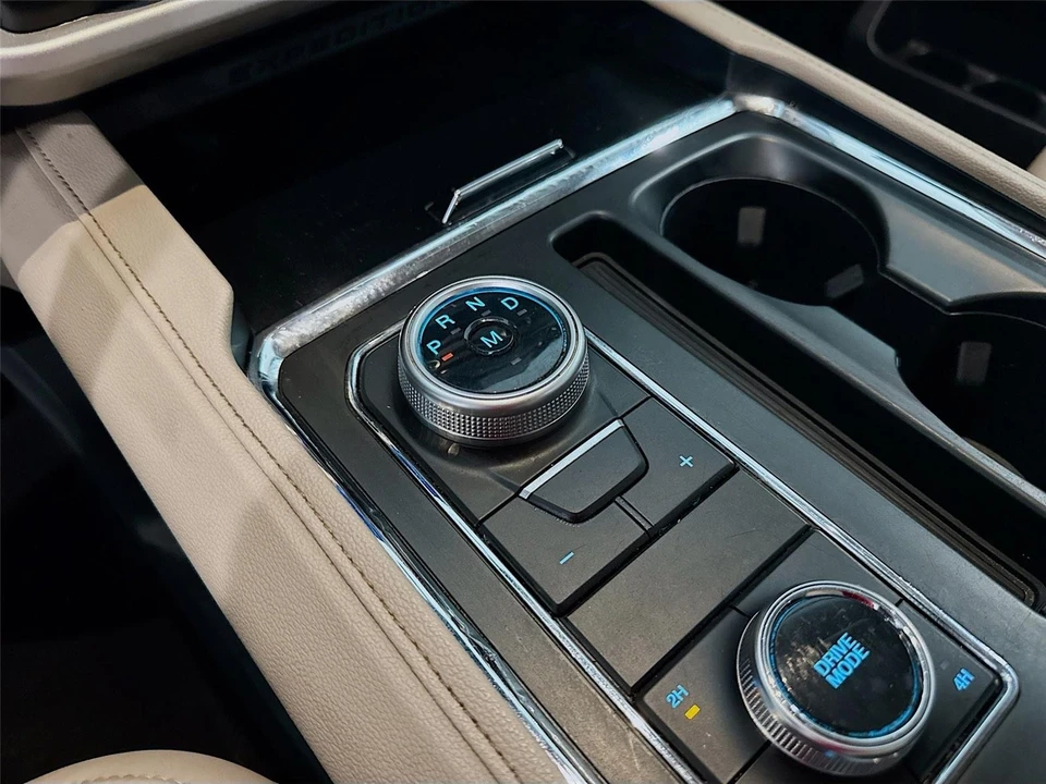 2023 Ford Expedition 4th Gen - Image 15 of 21