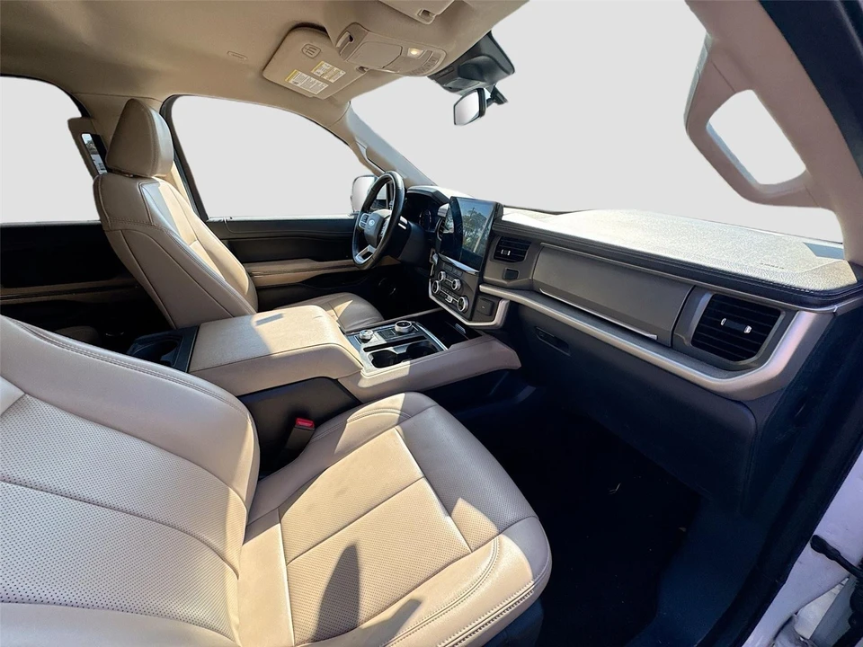 2023 Ford Expedition 4th Gen - Image 14 of 15